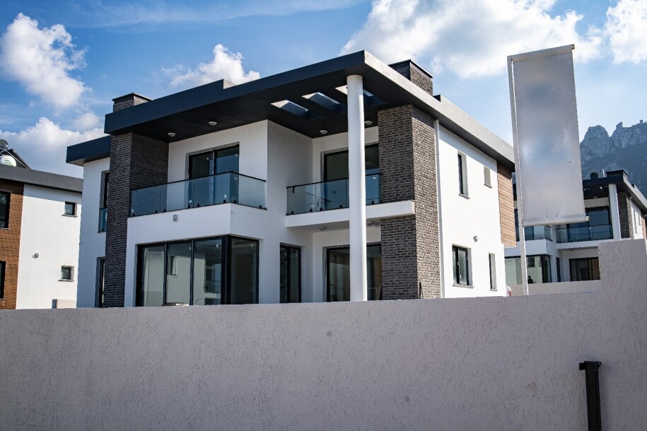 Kyrenia Zeytinlik  4+1 Villa-16